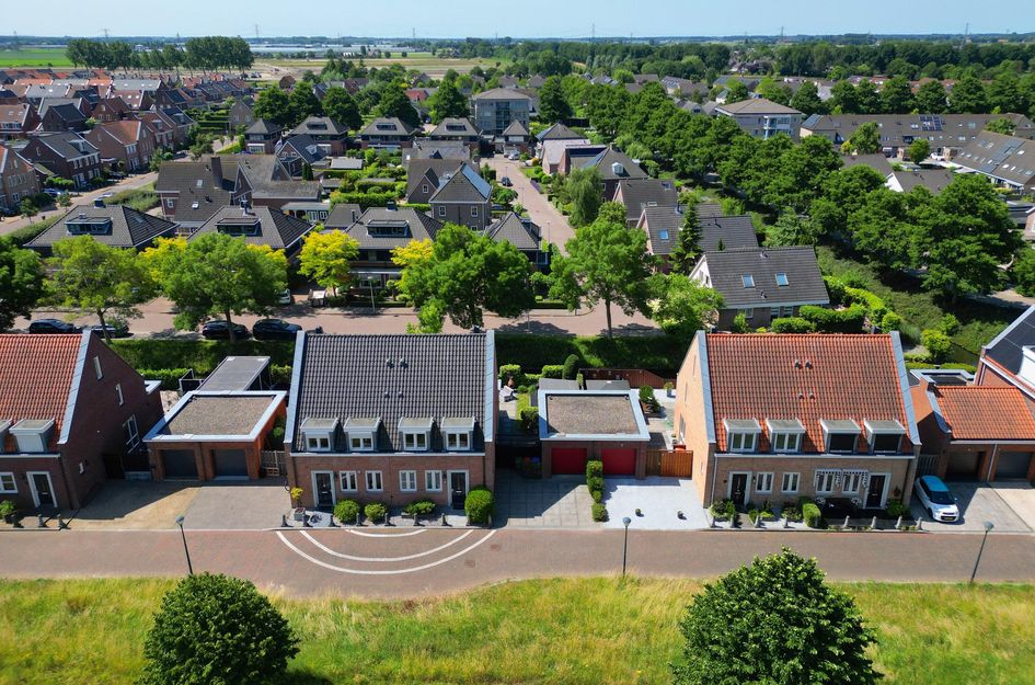 Staaldiep 4