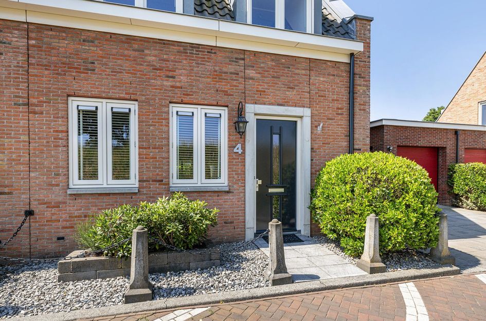 Staaldiep 4