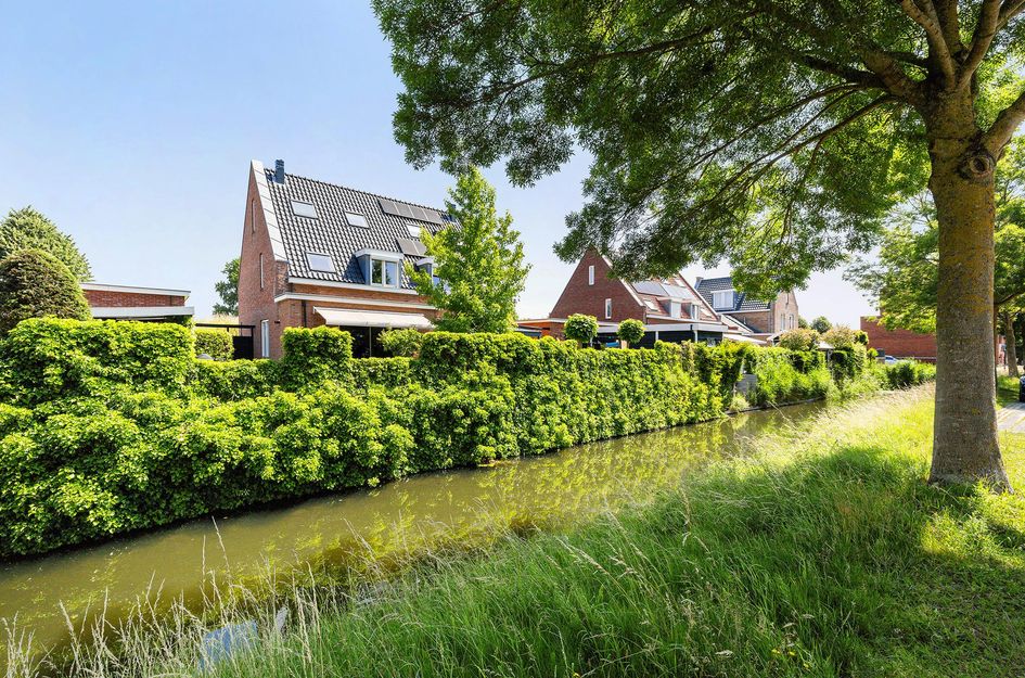 Staaldiep 4