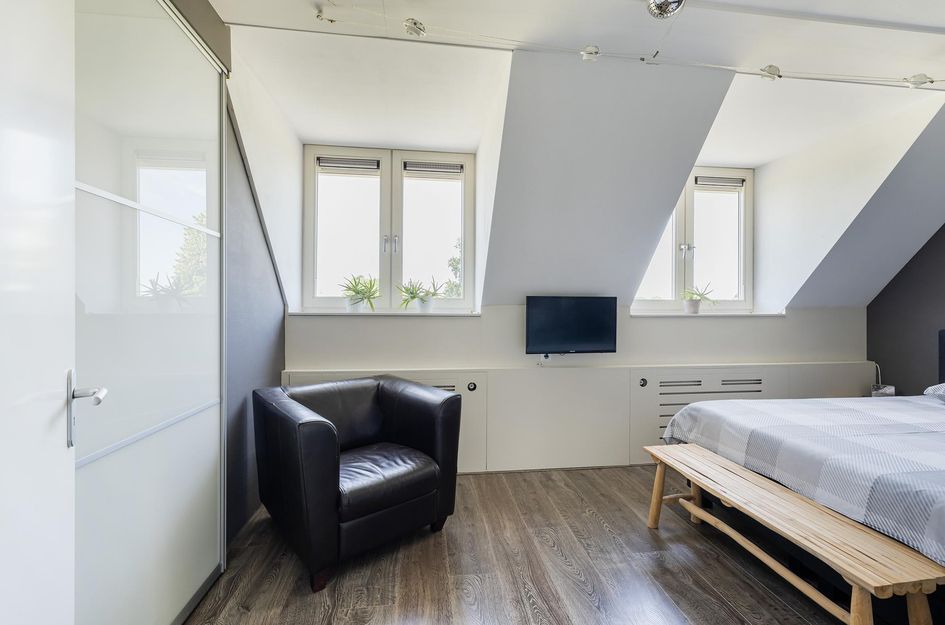Staaldiep 4