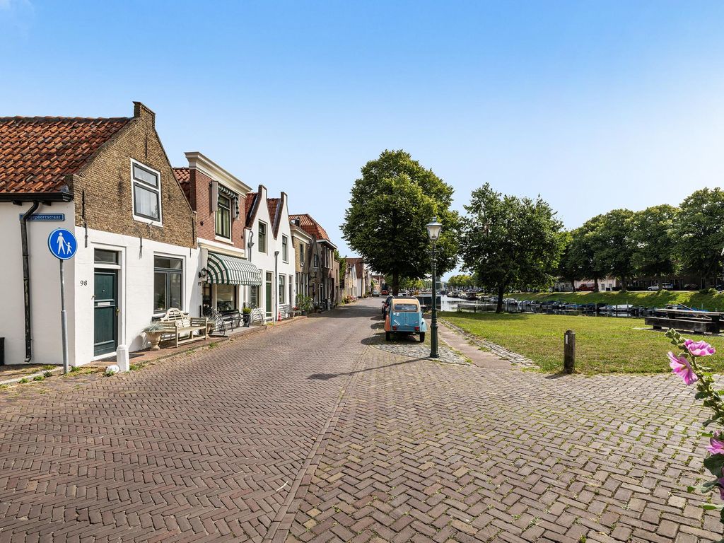 Maarland Noordzijde 98, Brielle