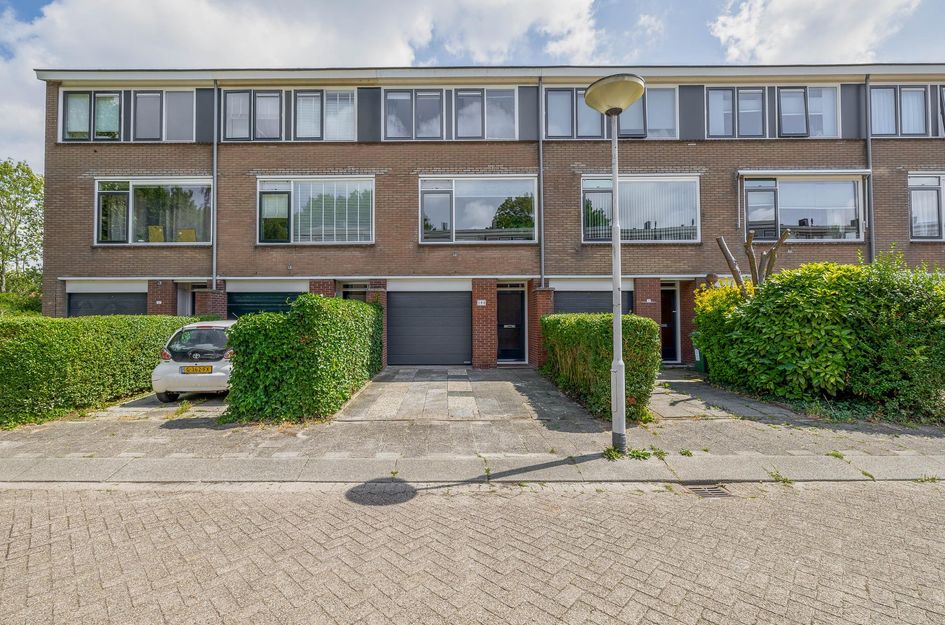Brigantijn 100