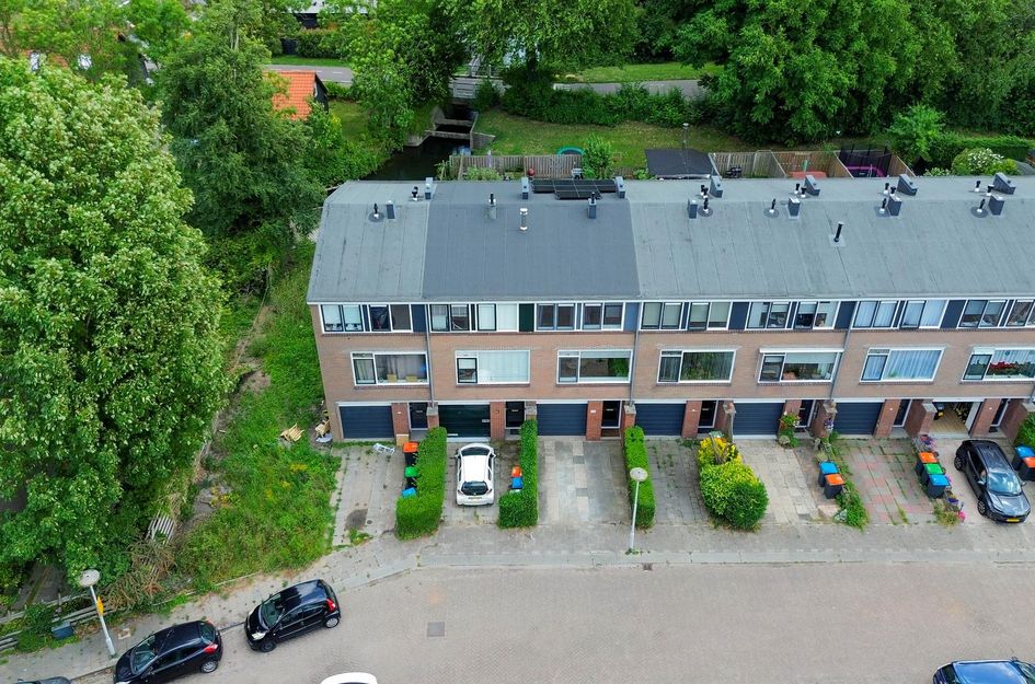Brigantijn 100