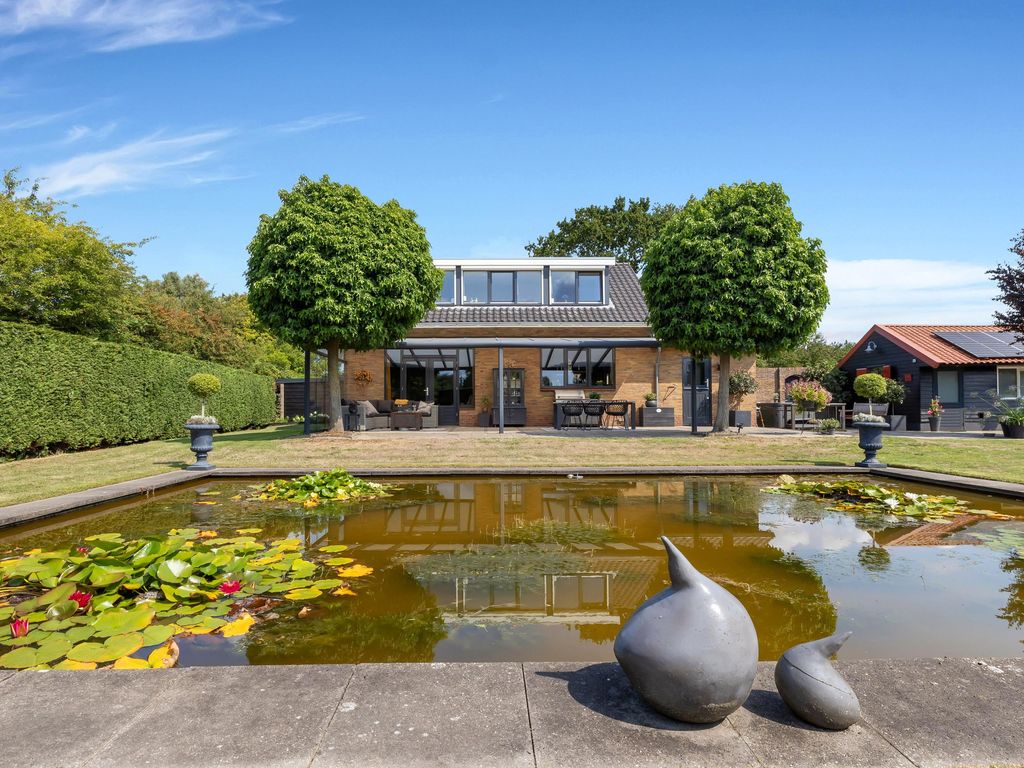 Hoefweg 6, Oostvoorne