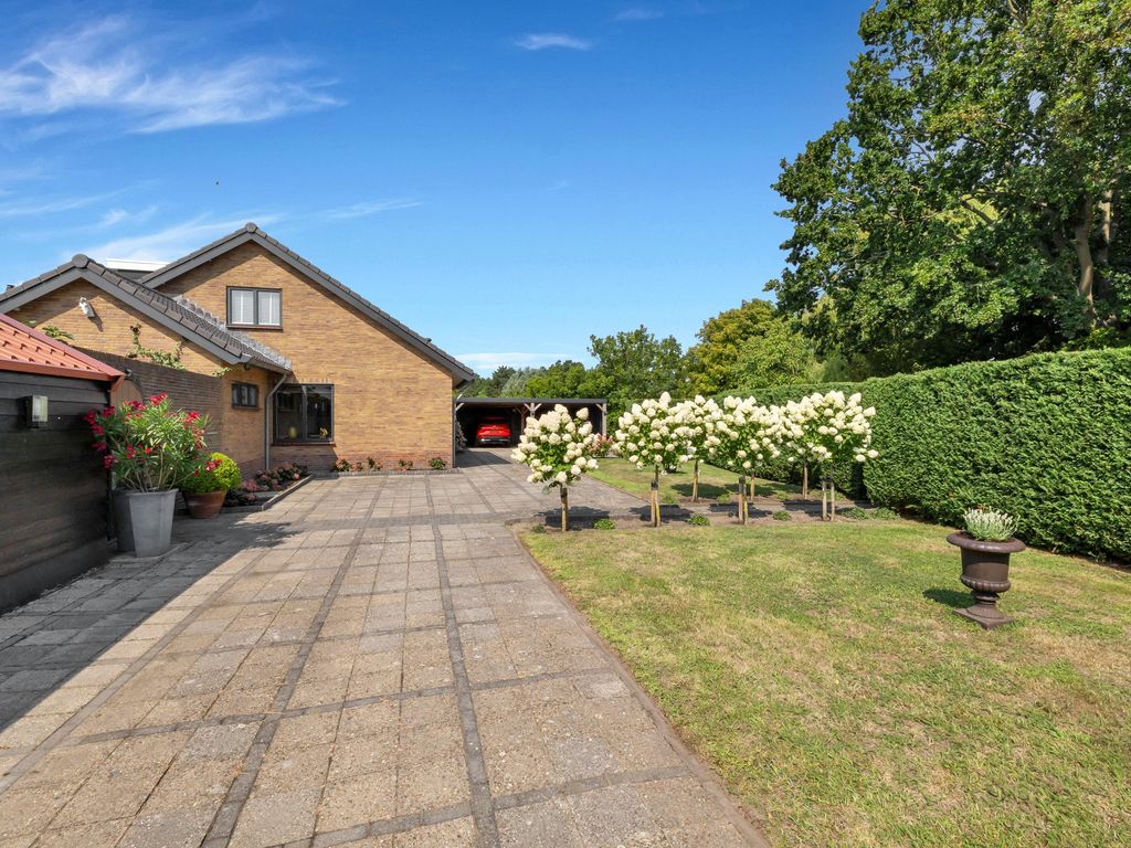 Hoefweg 6, Oostvoorne