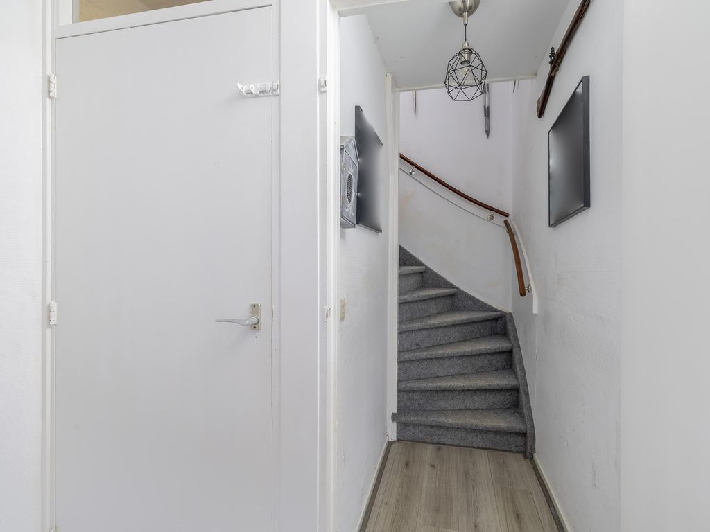 Schokker 16, Brielle
