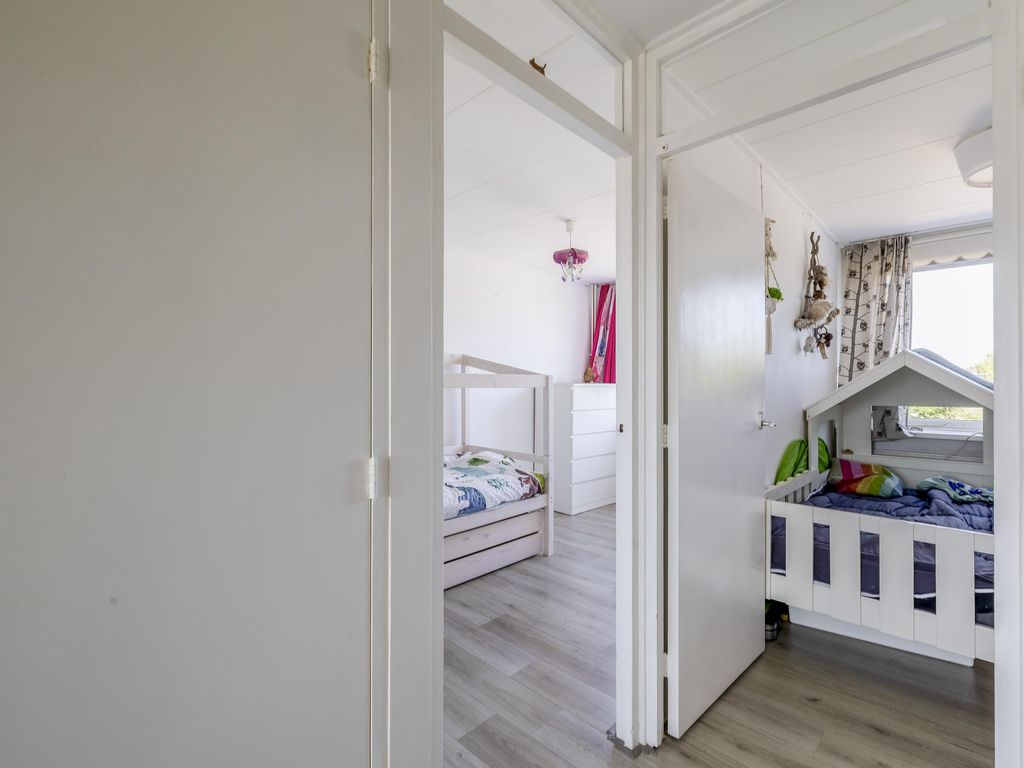 Schokker 16, Brielle