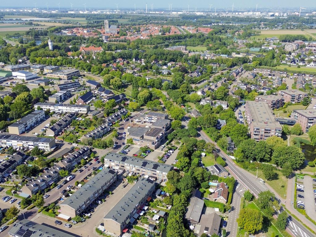 Schokker 16, Brielle