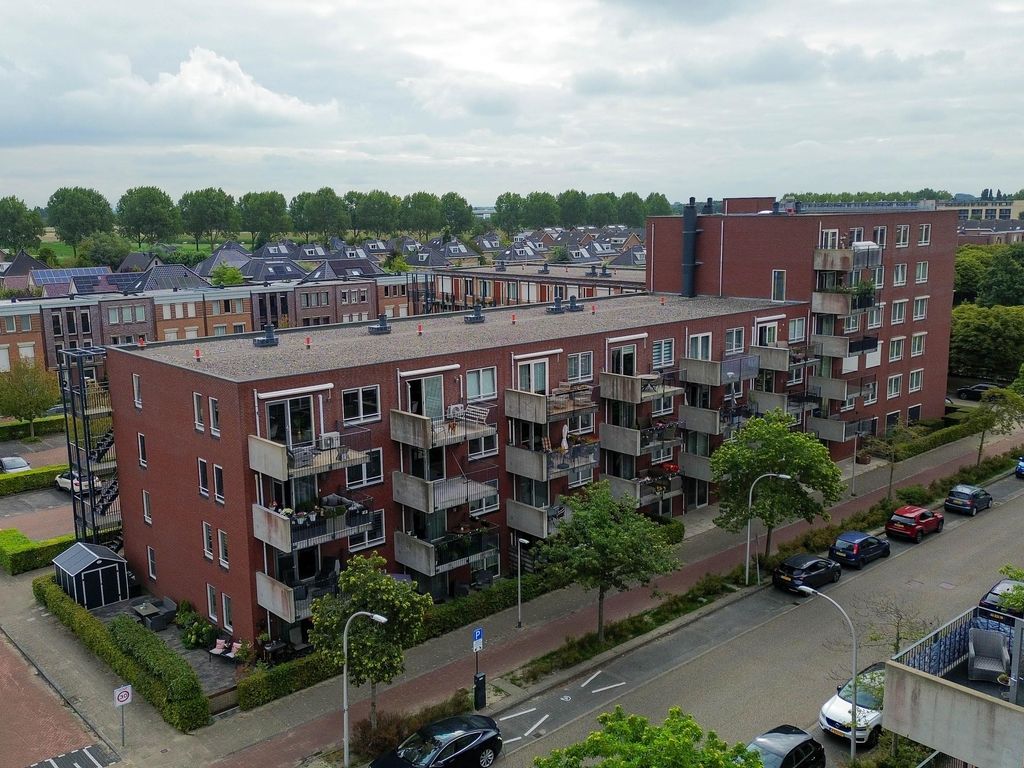 Maltaweide 325, HELLEVOETSLUIS