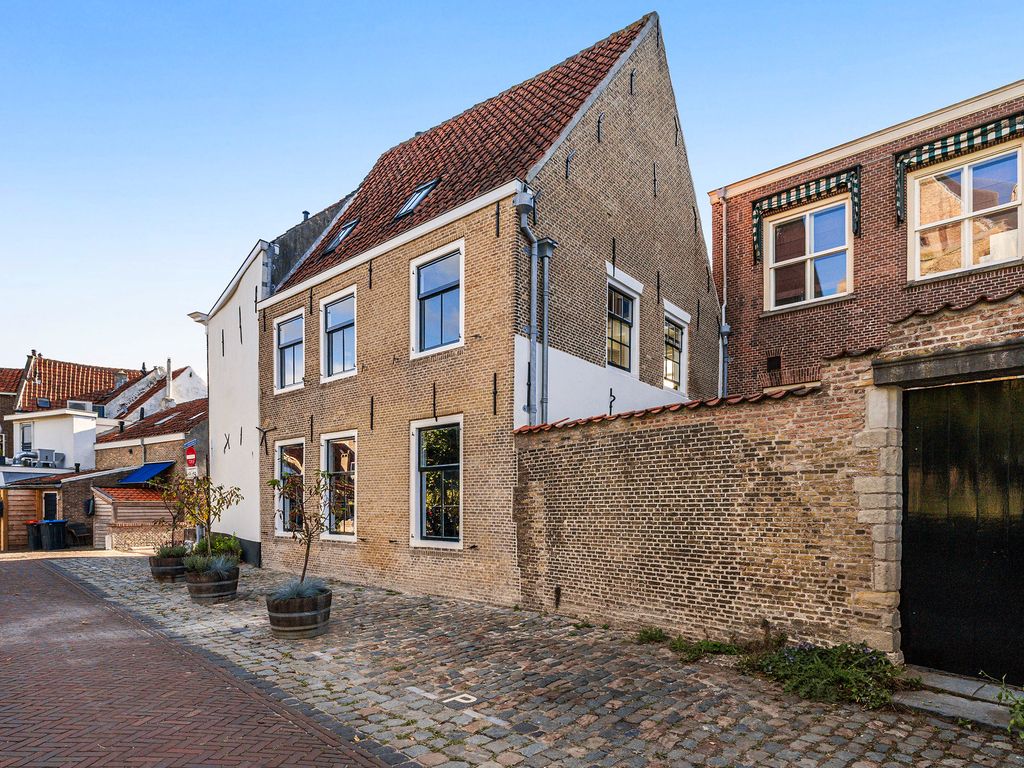 Wellerondom 5, Brielle