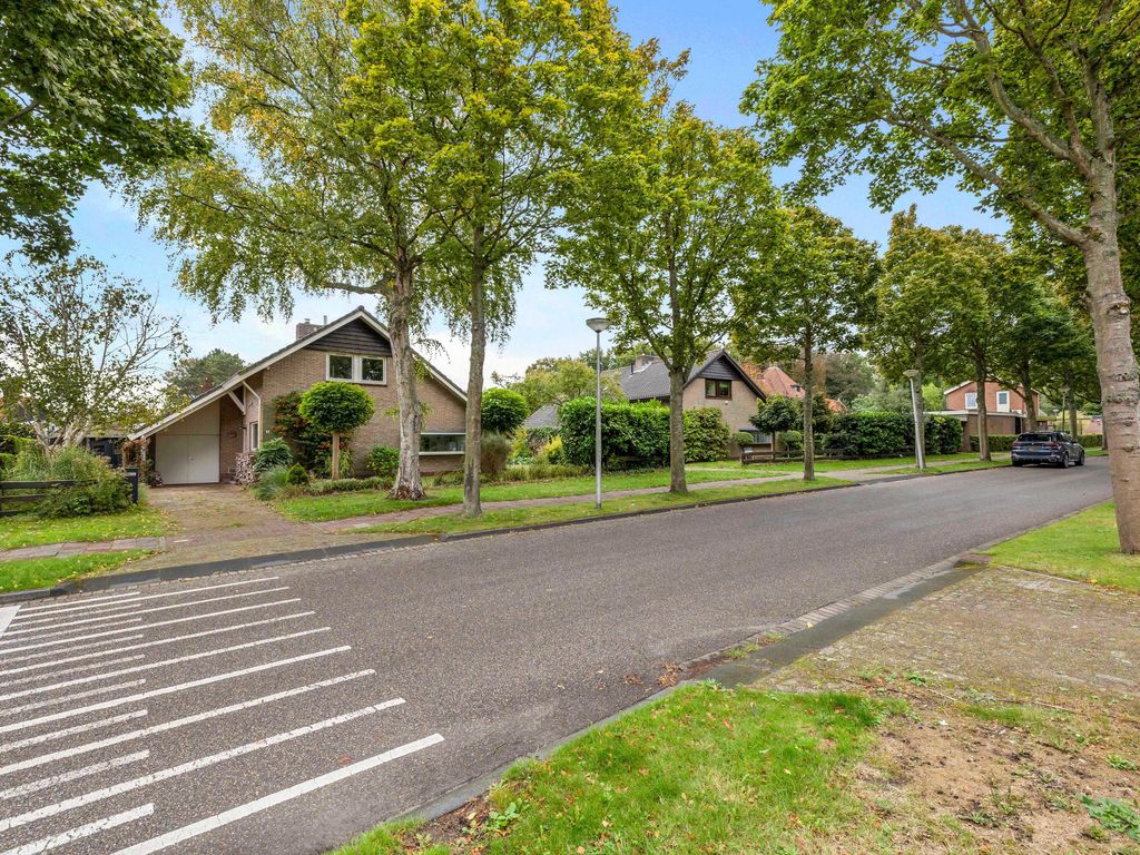 Meeuwenlaan 9, Oostvoorne