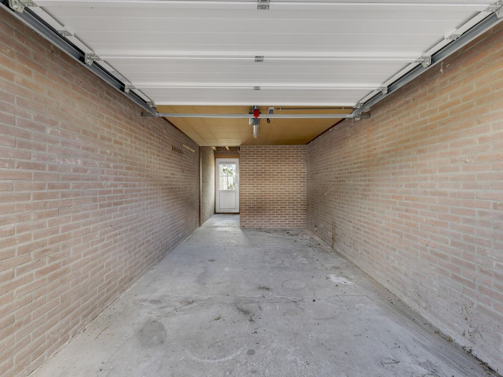 Kruisbooglaan 12, Oostvoorne