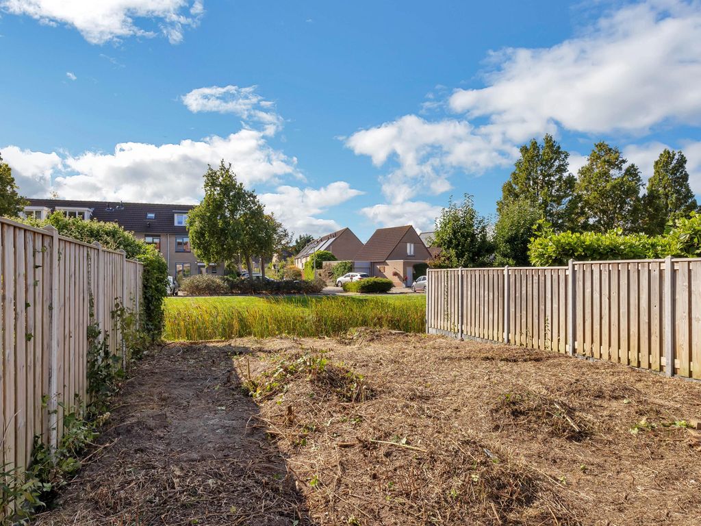 Kruisbooglaan 12, Oostvoorne