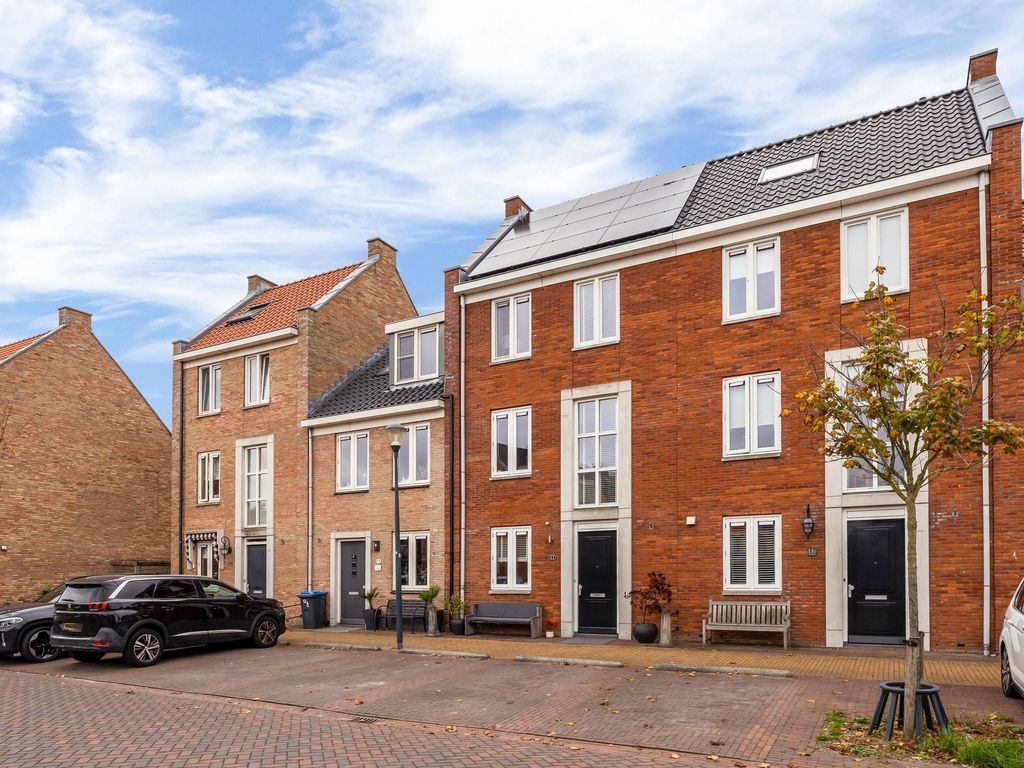 Baljuw 12, Brielle
