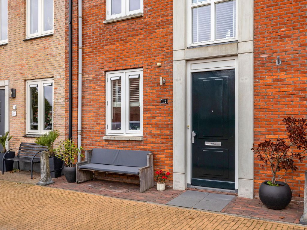 Baljuw 12, Brielle