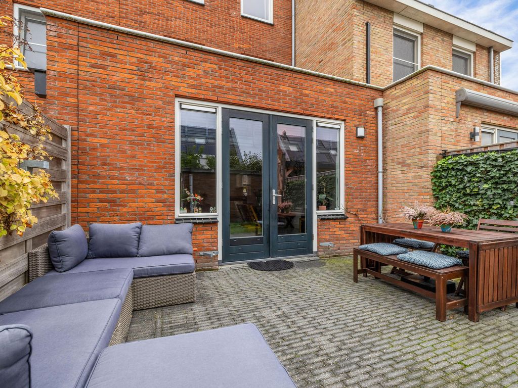 Baljuw 12, Brielle