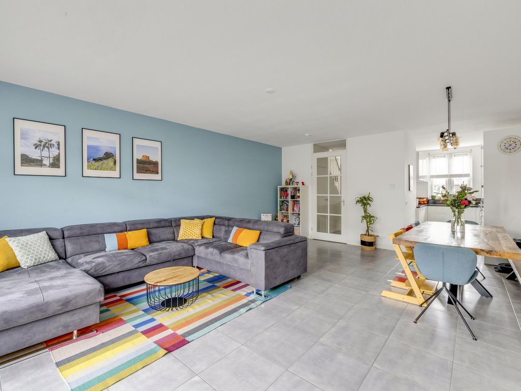 Baljuw 12, Brielle