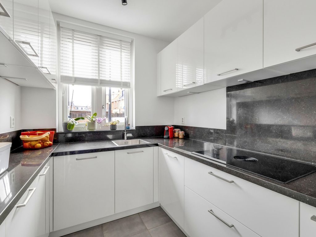 Baljuw 12, Brielle