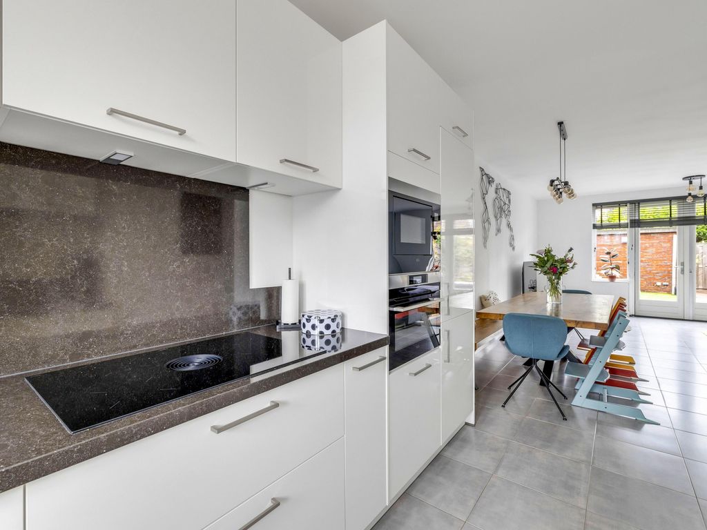 Baljuw 12, Brielle
