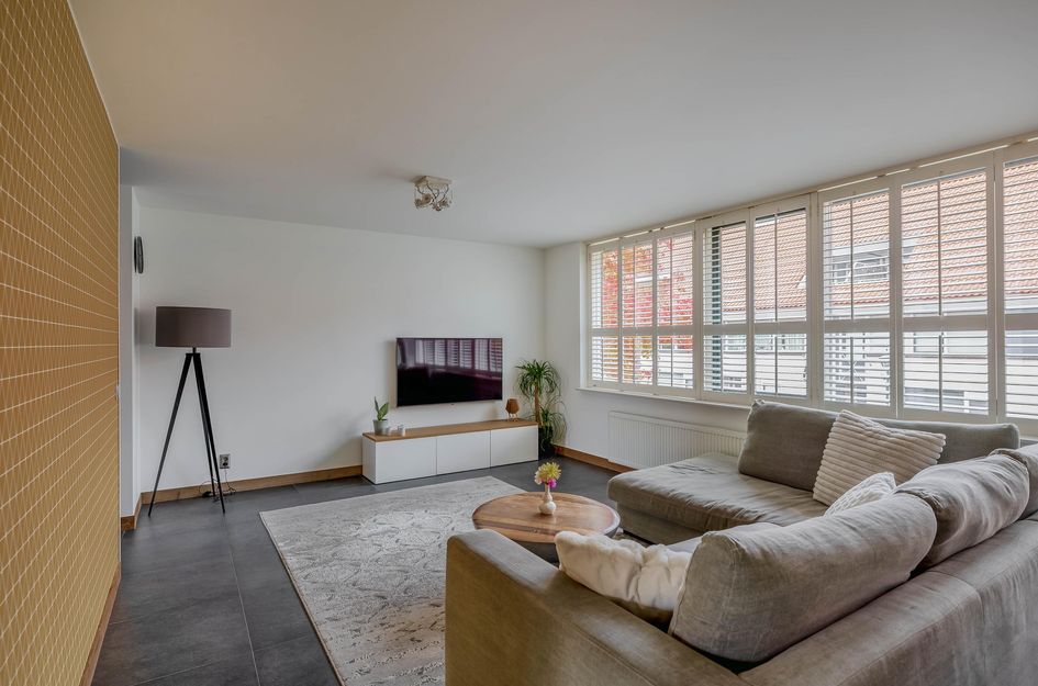 Warmoezenierstraat 23