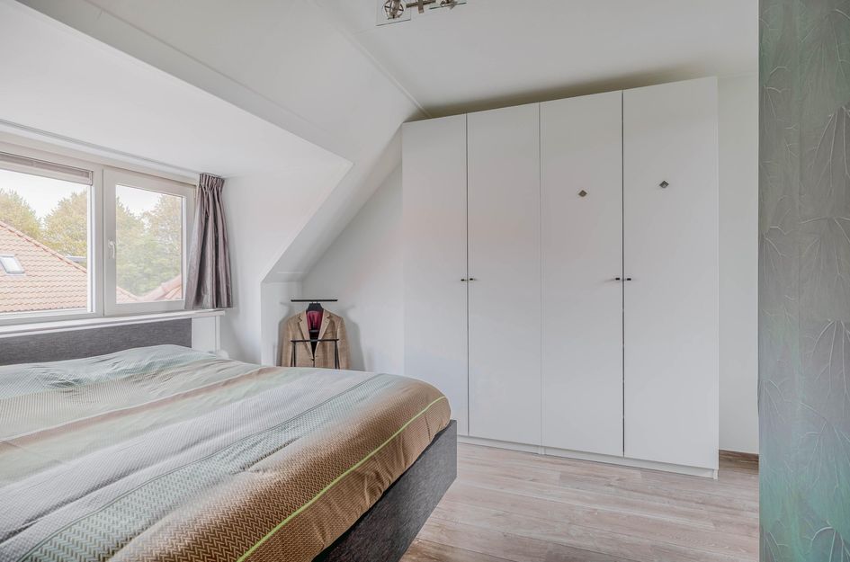 Warmoezenierstraat 23