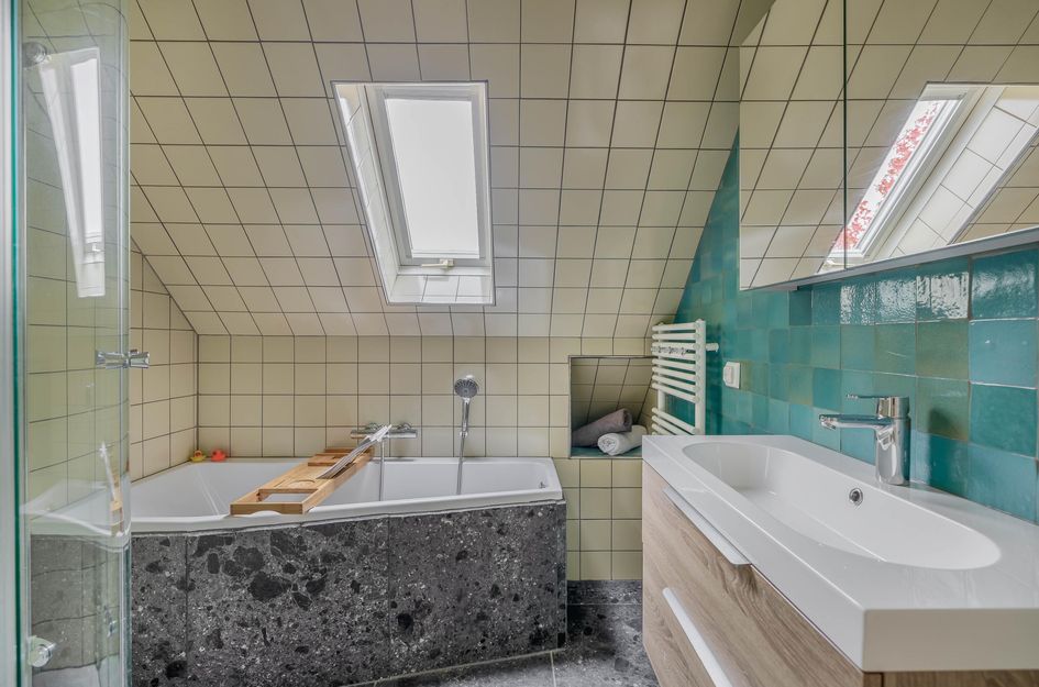 Warmoezenierstraat 23