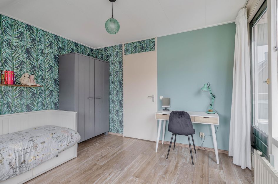 Warmoezenierstraat 23
