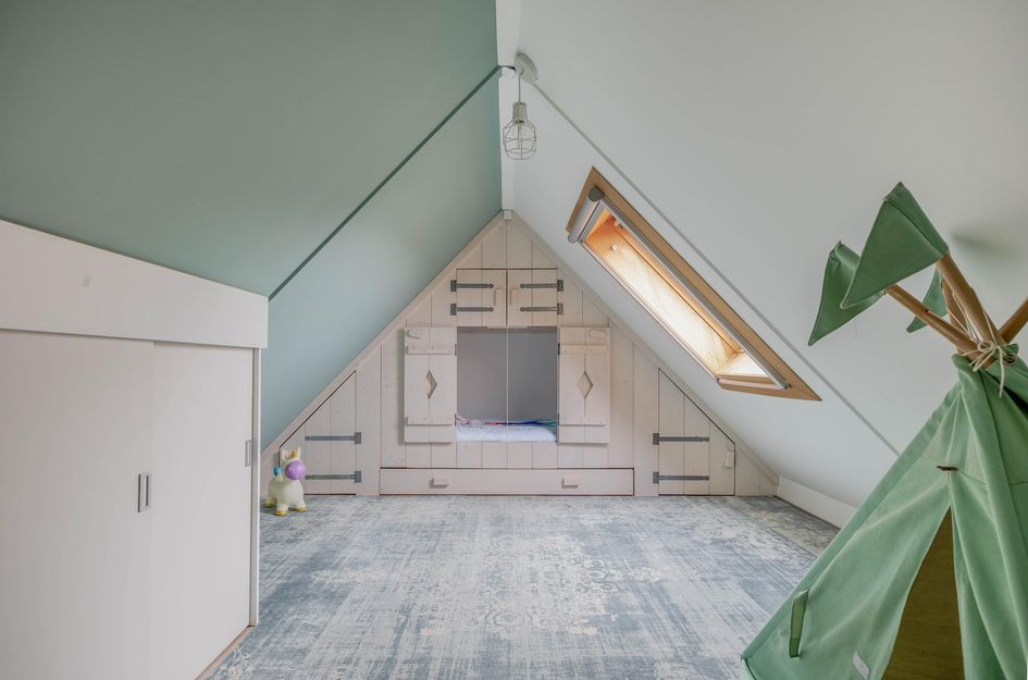 Warmoezenierstraat 23