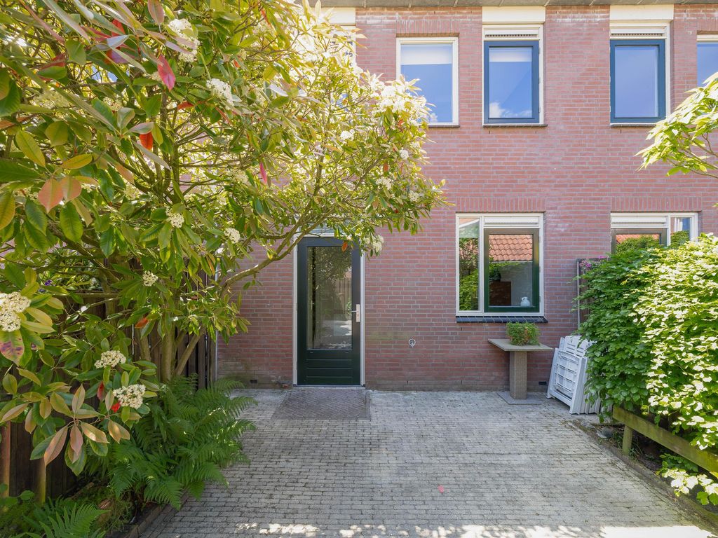 Menno van Coehoornpad 14, BRIELLE