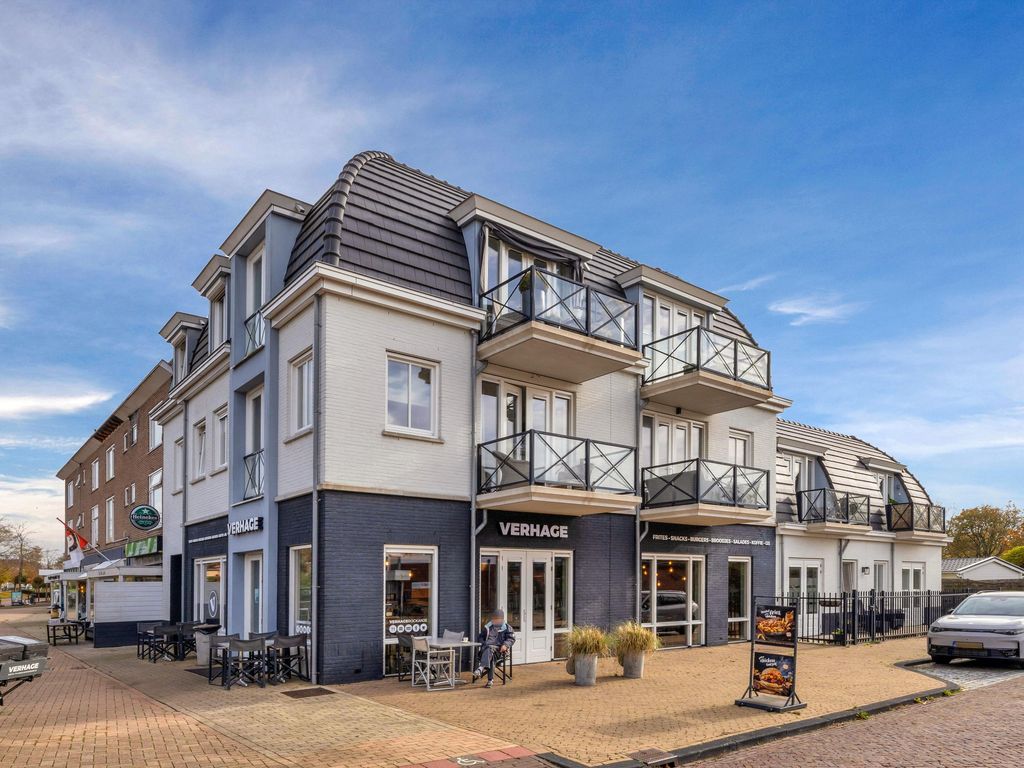 Raadhuislaan 34d, Rockanje