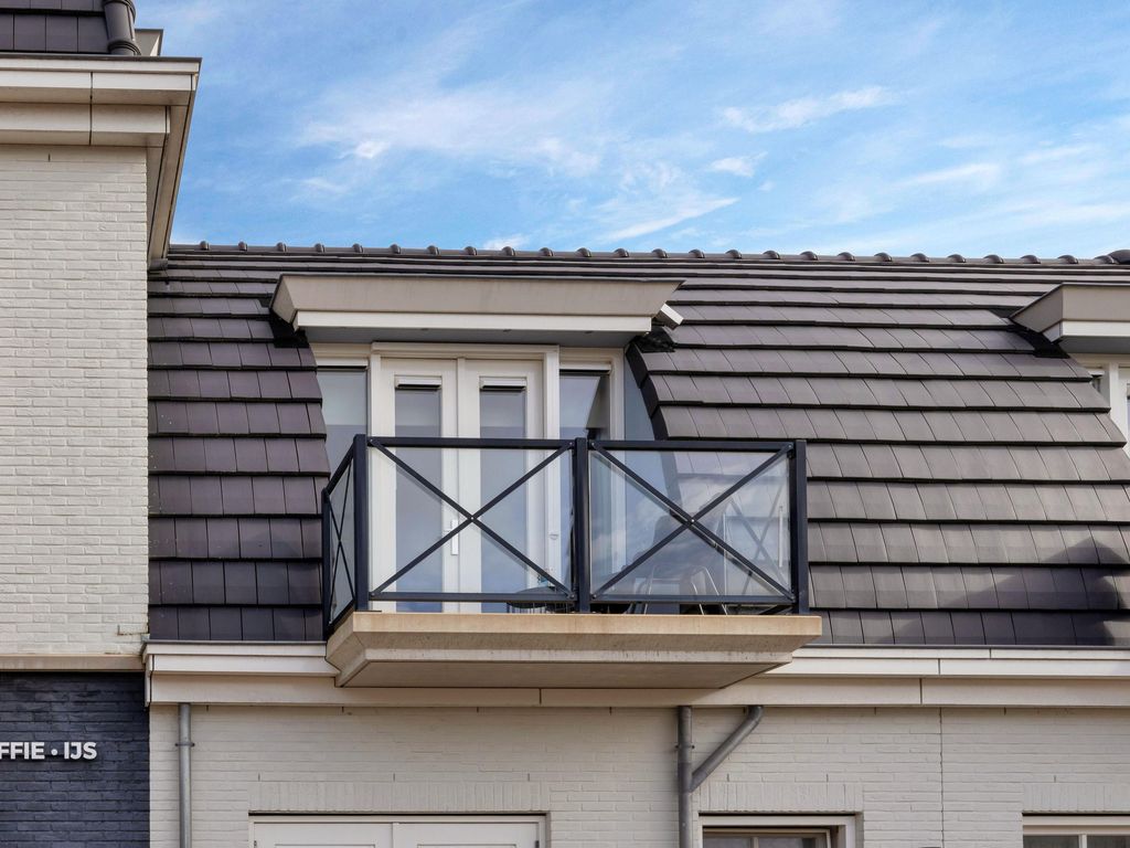 Raadhuislaan 34d, Rockanje