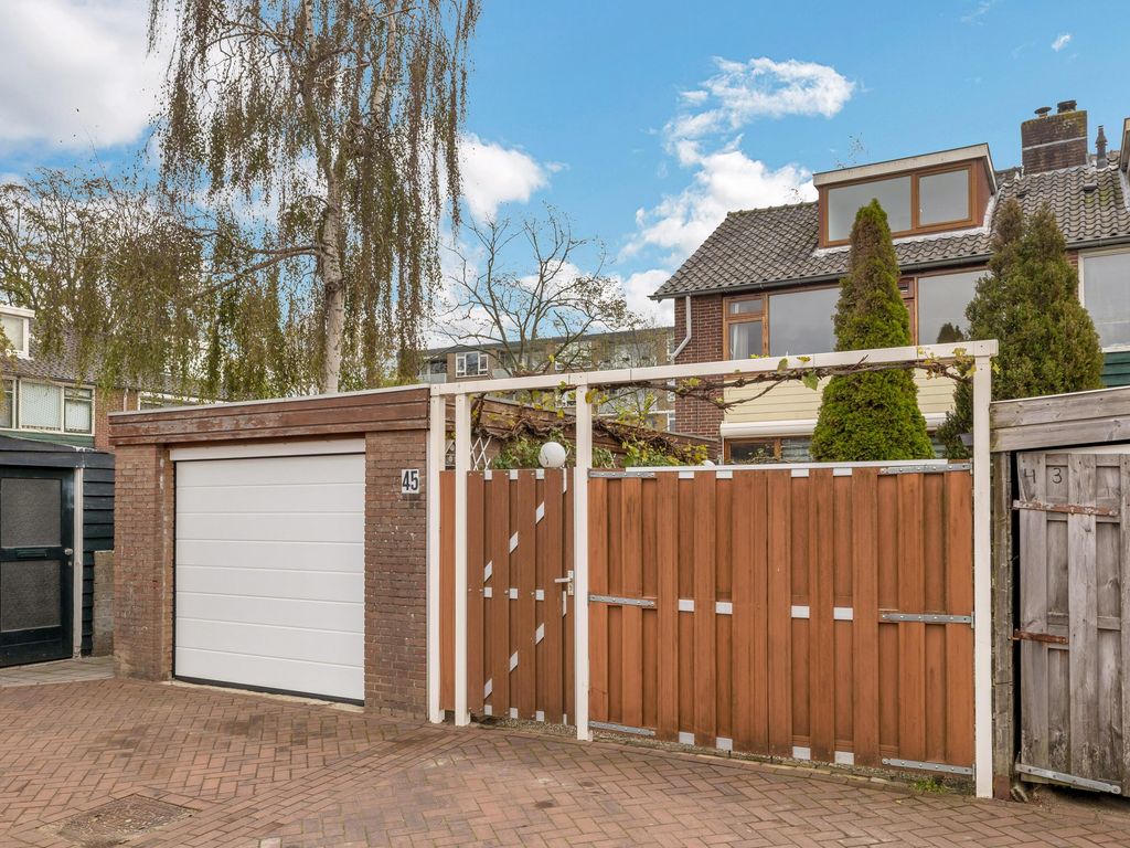 Merwedepad 45, Rozenburg