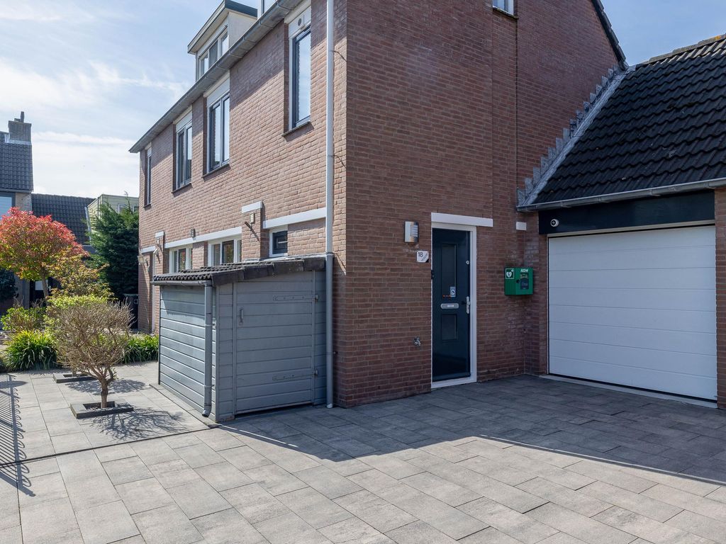 Jacob van Heemskerkstr 18, Hellevoetsluis