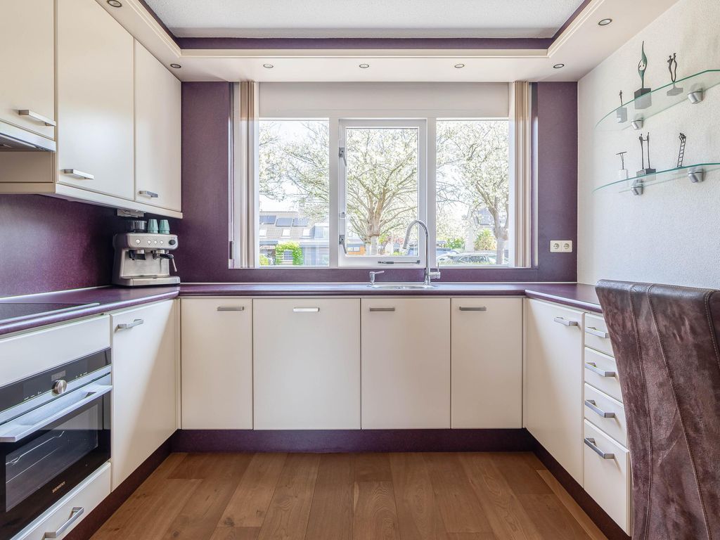 Jacob van Heemskerkstr 18, Hellevoetsluis