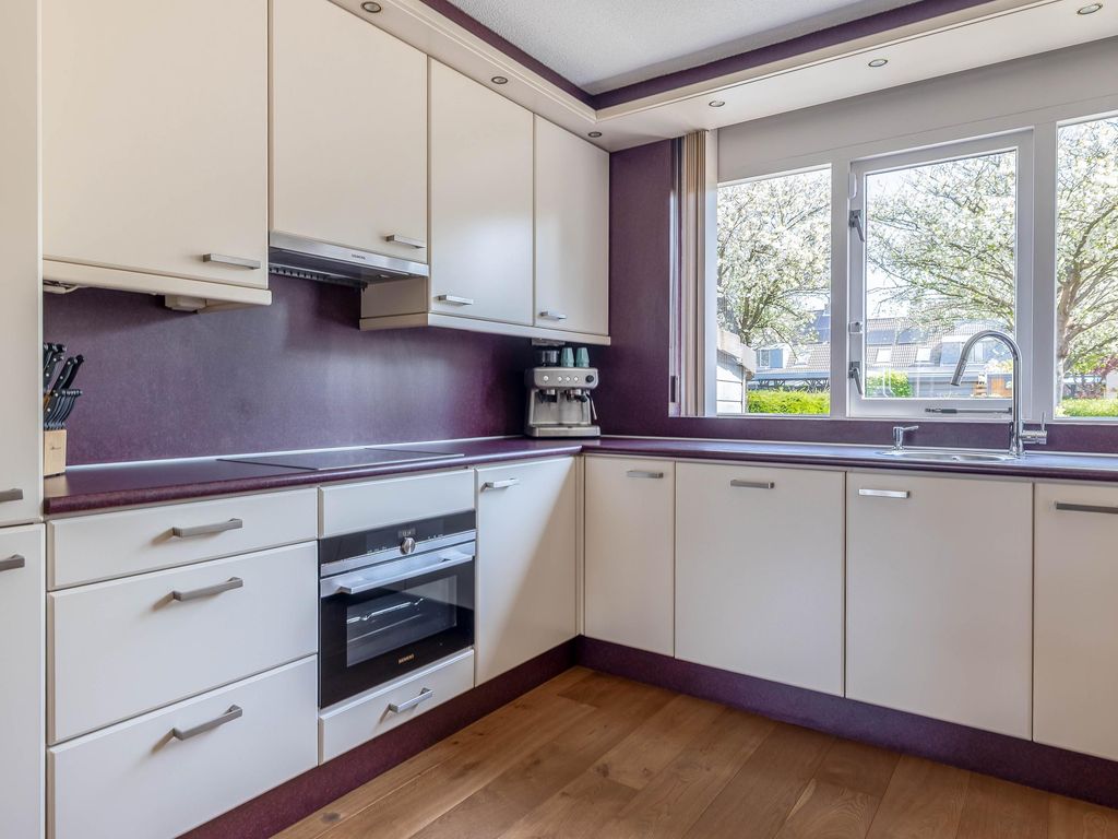 Jacob van Heemskerkstr 18, Hellevoetsluis