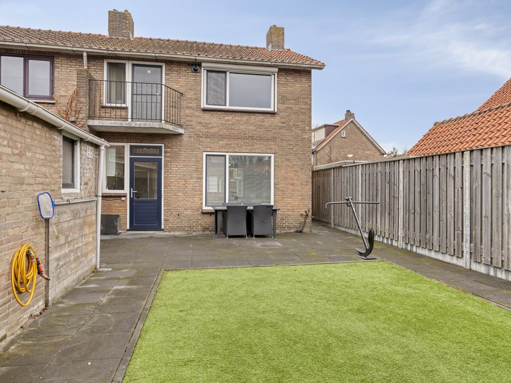 Piet Heinstraat 7, ROZENBURG