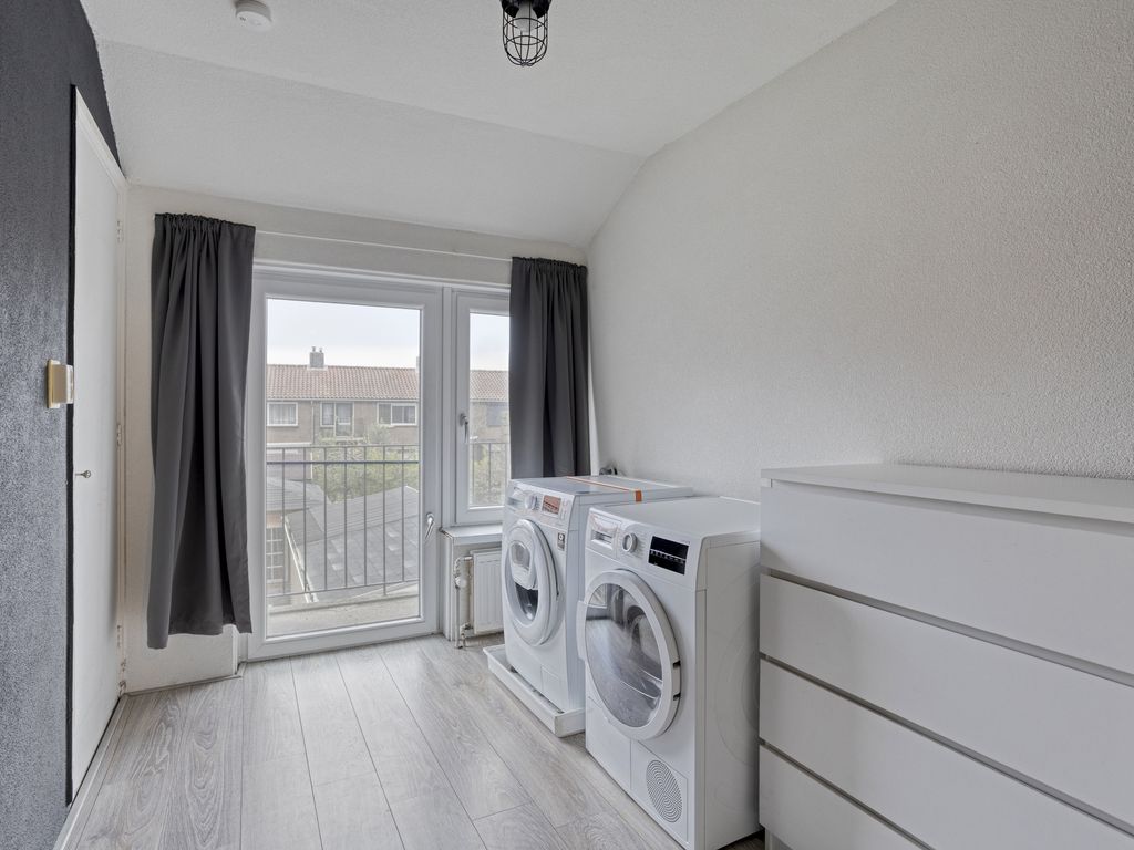 Piet Heinstraat 7, ROZENBURG