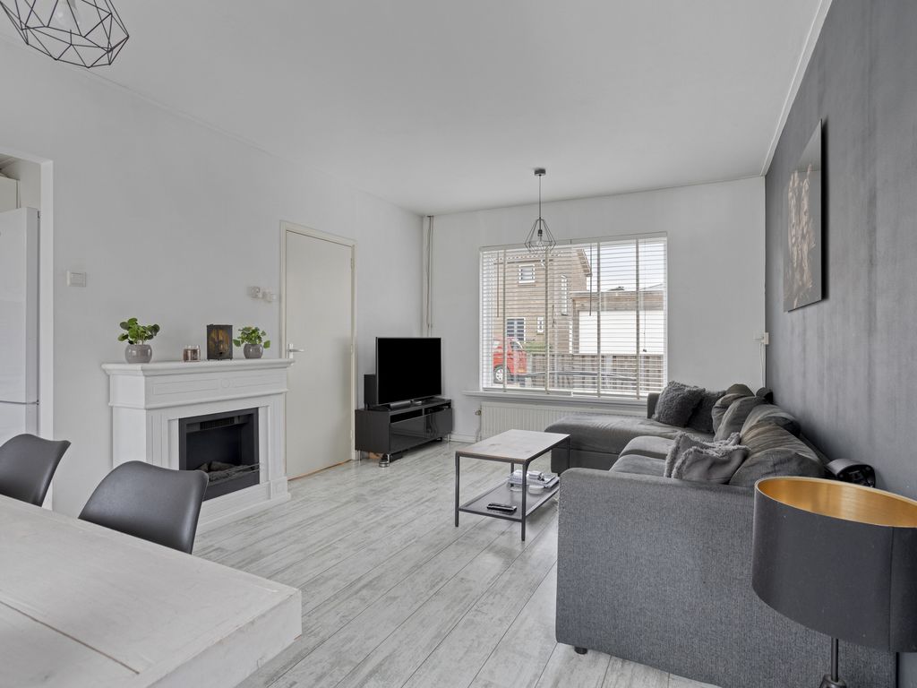 Piet Heinstraat 7, ROZENBURG