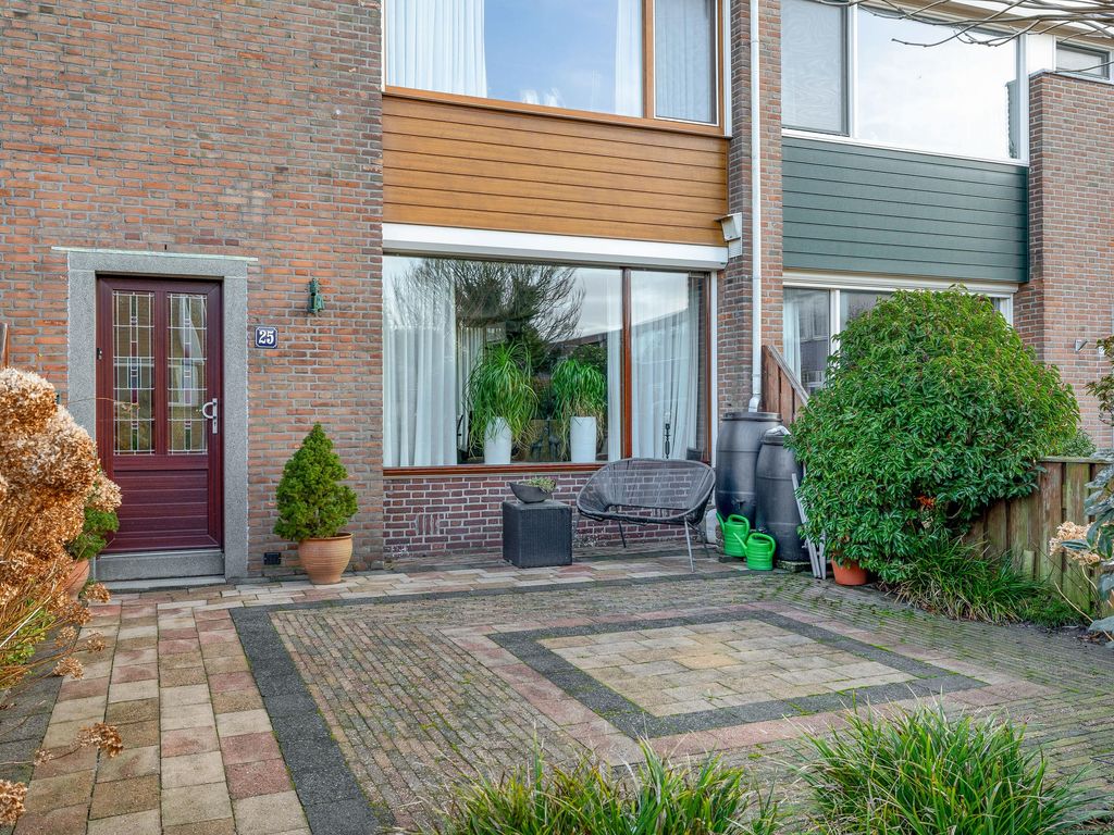 Ds Th Rijckewaerdstraat 25, BRIELLE