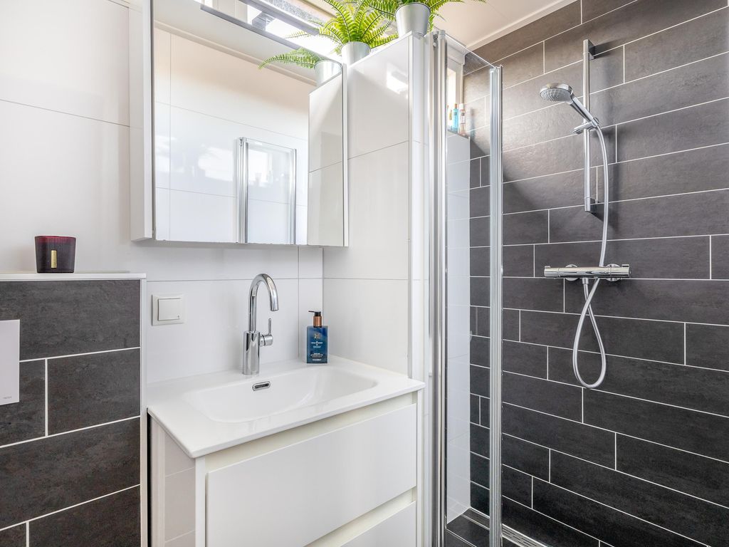 Ds Th Rijckewaerdstraat 25, BRIELLE