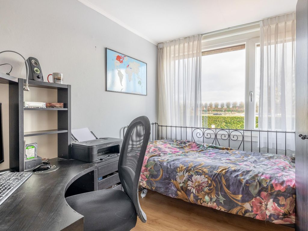 Ds Th Rijckewaerdstraat 25, BRIELLE