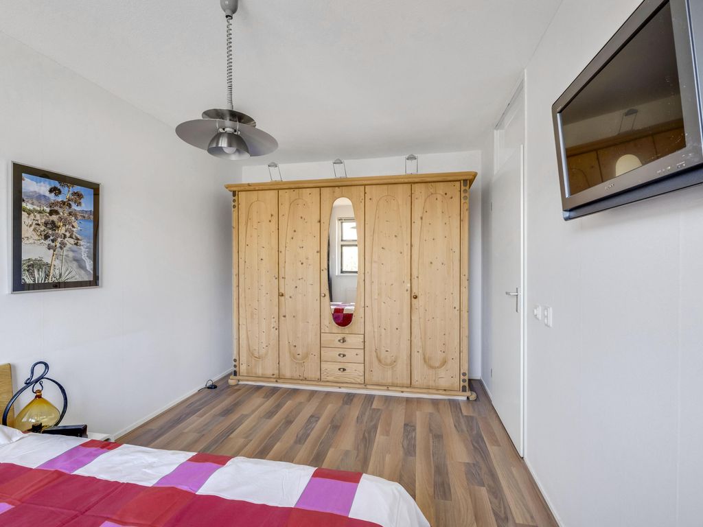 Kruisbooglaan 22, Oostvoorne