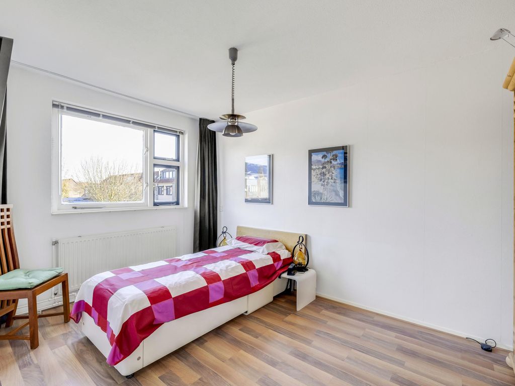 Kruisbooglaan 22, Oostvoorne