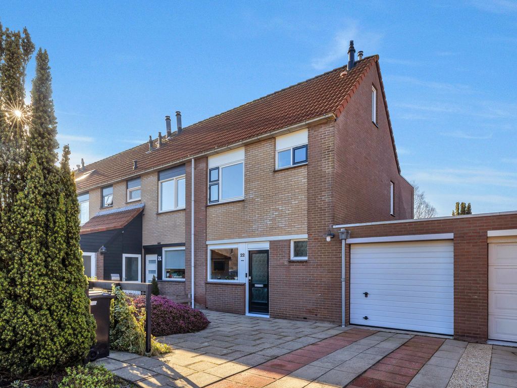 Kruisbooglaan 22, Oostvoorne