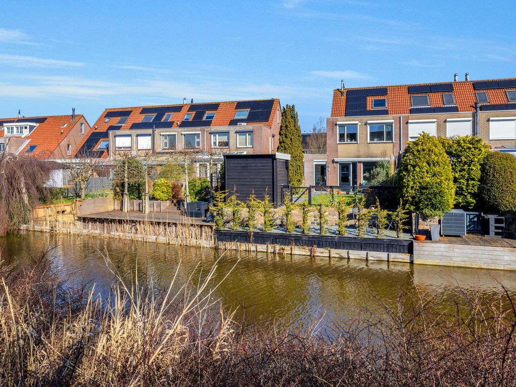 Kruisbooglaan 22, Oostvoorne