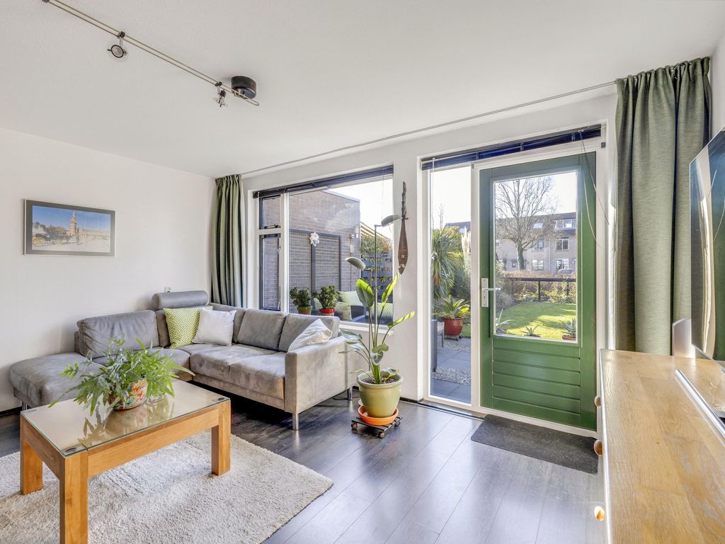 Kruisbooglaan 22, Oostvoorne