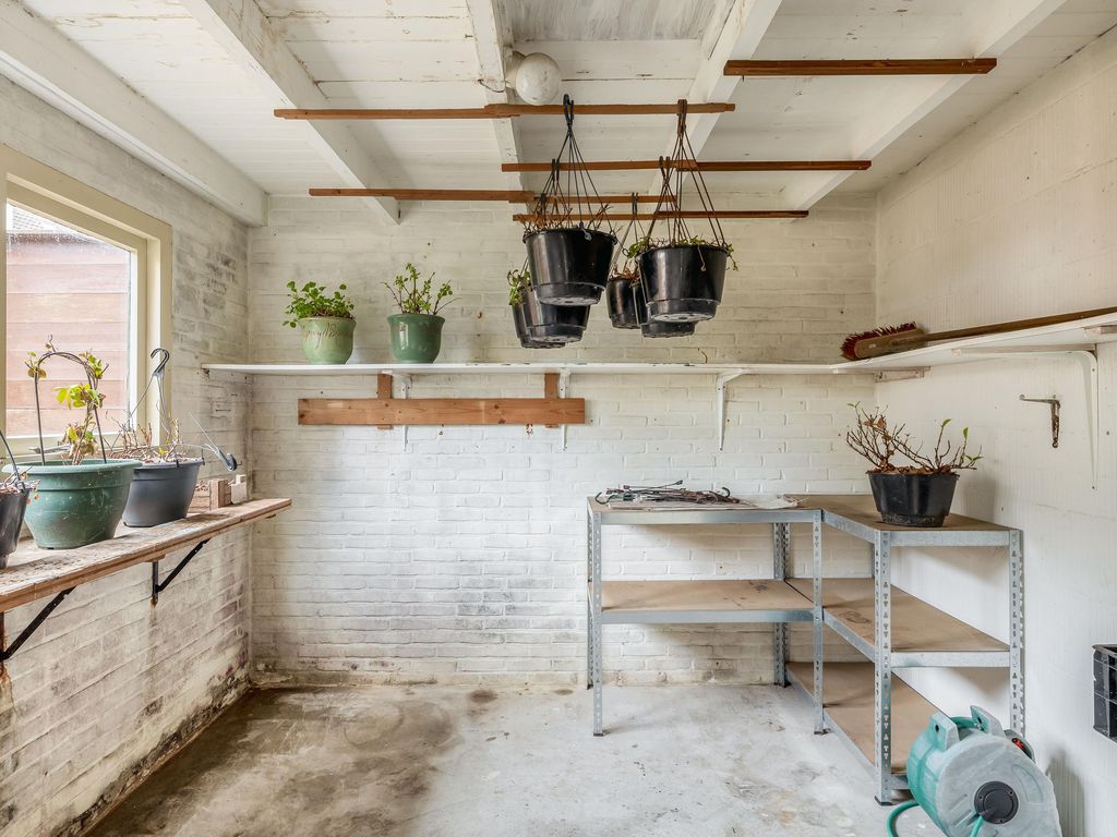 Julianalaan 28, Zwartewaal