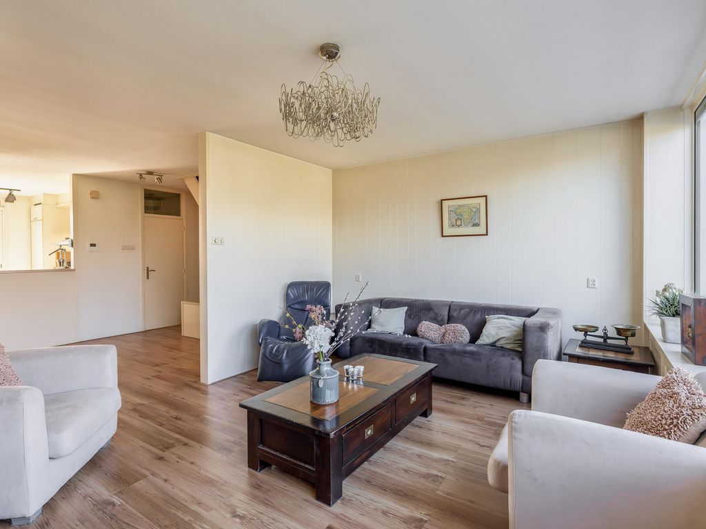 Frank van Borselenstraat 24, Brielle