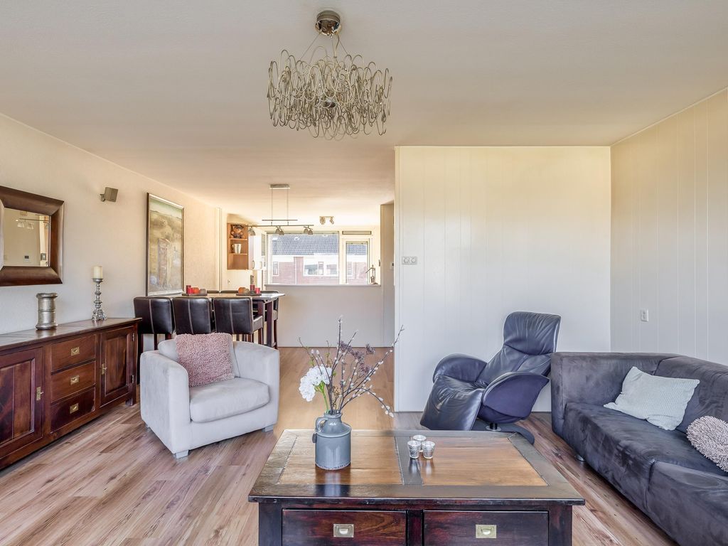 Frank van Borselenstraat 24, Brielle