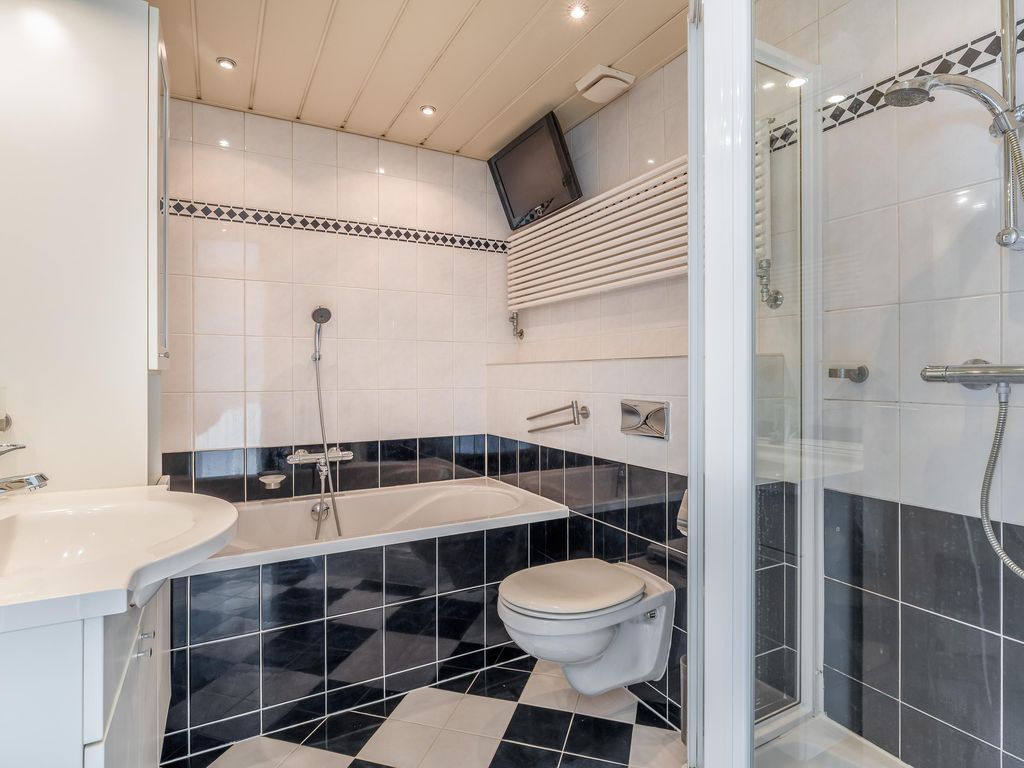 Frank van Borselenstraat 24, Brielle